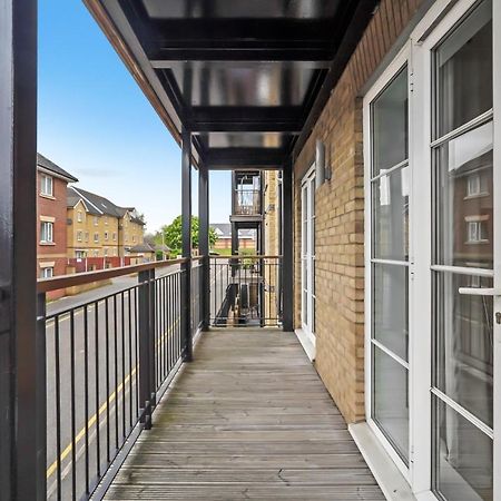 Luxnightzz - Two Bed - Close To North Station And Hospital Colchester Exterior photo