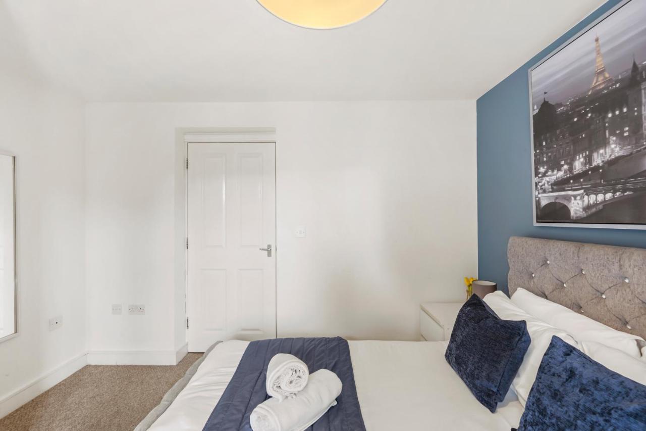 Luxnightzz - Two Bed - Close To North Station And Hospital Colchester Exterior photo